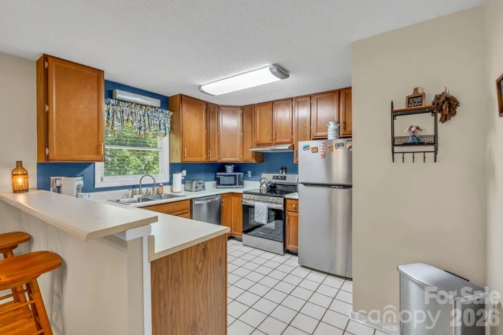 655 Overlook Drive Spruce Pine, NC 28777