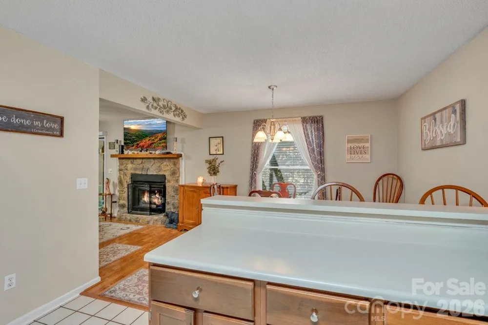 655 Overlook Drive Spruce Pine, NC 28777