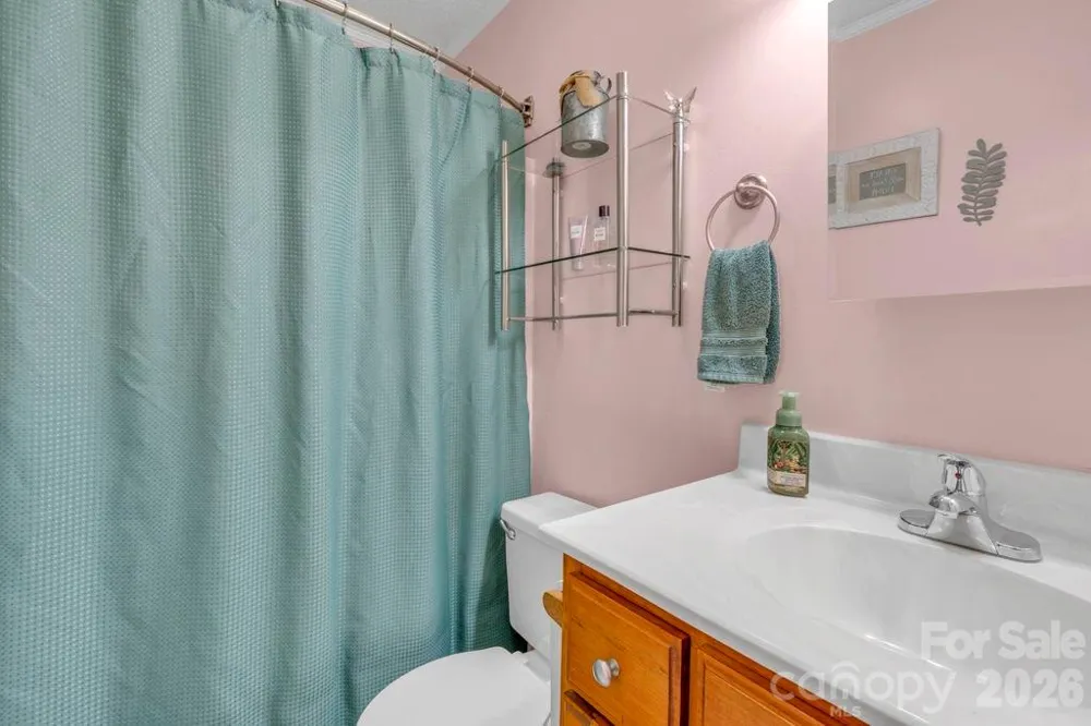 655 Overlook Drive Spruce Pine, NC 28777