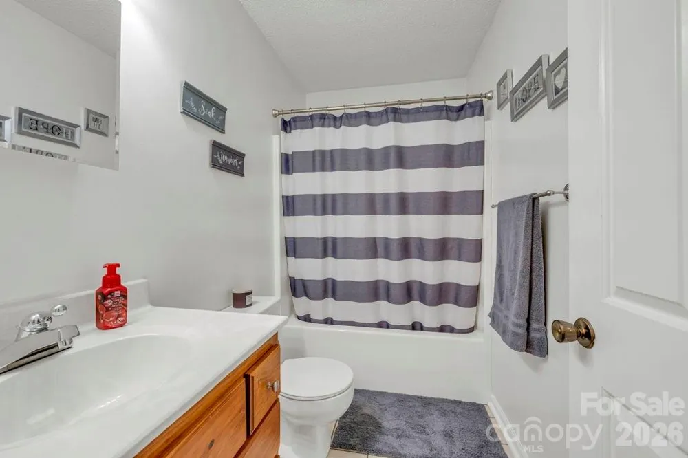 655 Overlook Drive Spruce Pine, NC 28777