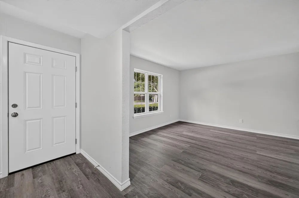 1801 E Grauwyler Road #101 Irving, TX 75061