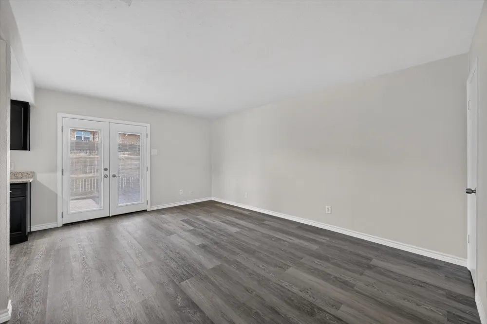 1801 E Grauwyler Road #101 Irving, TX 75061