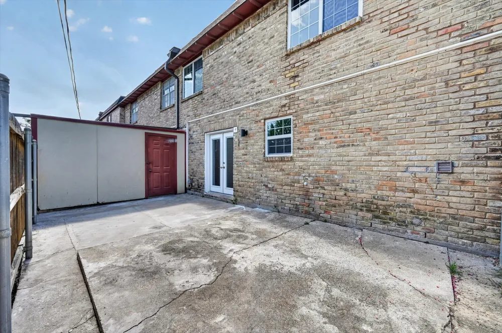 1801 E Grauwyler Road #101 Irving, TX 75061
