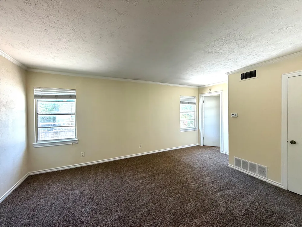 4311 Cole Avenue #111 Dallas, TX 75205