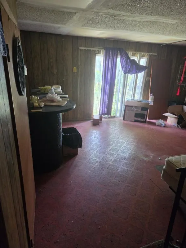 2135 W Wildwood Drive San Antonio, TX 78201