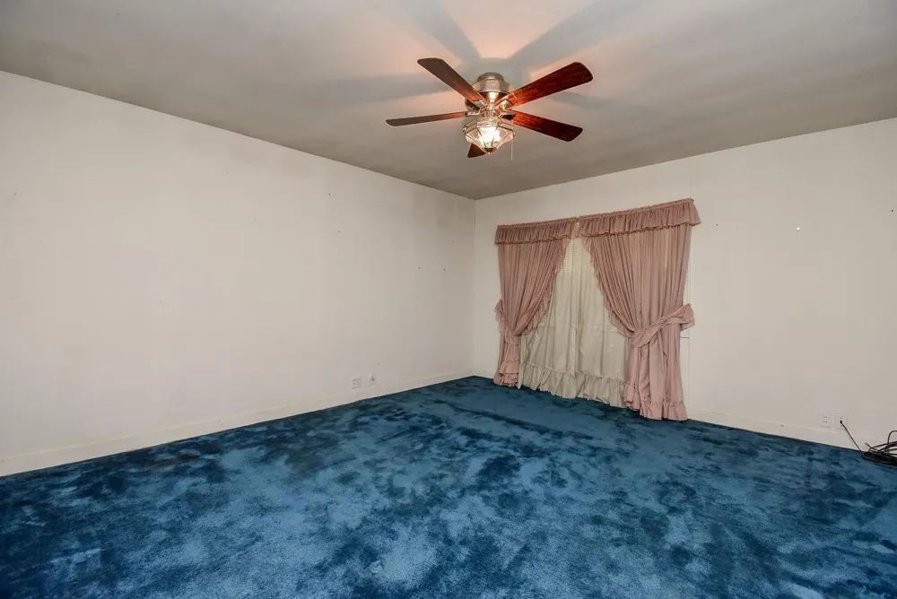 2116 Rosemary Street El Campo, TX 77437