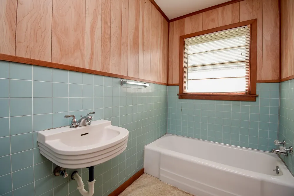 2116 Rosemary Street El Campo, TX 77437