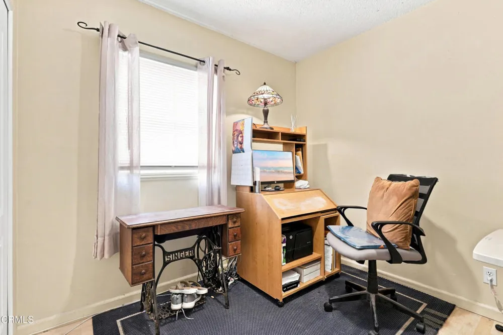 405 Calle Jazmin Thousand Oaks, CA 91360