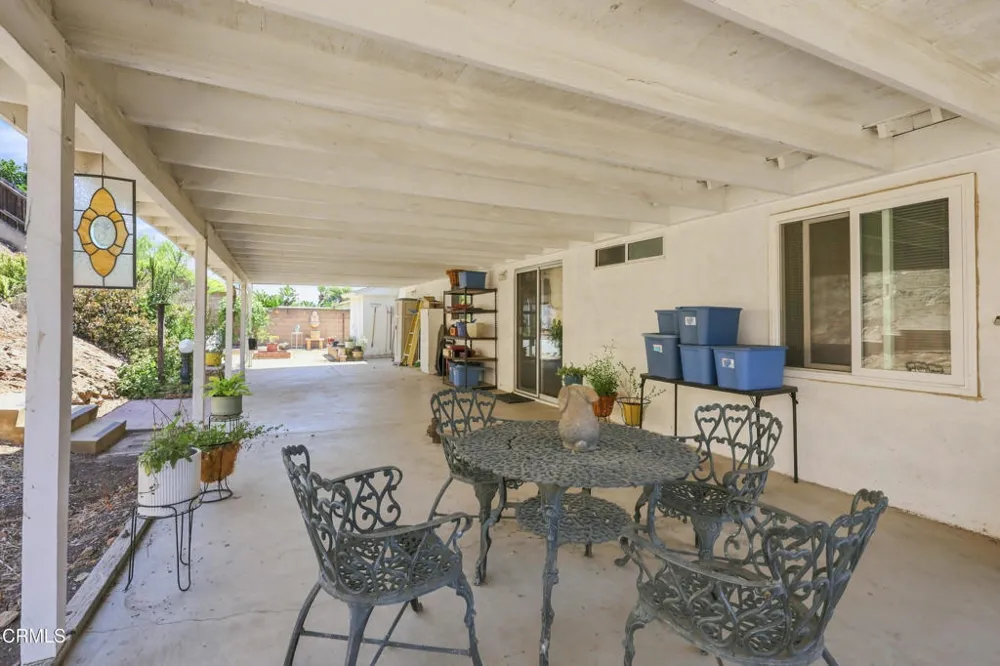 405 Calle Jazmin Thousand Oaks, CA 91360