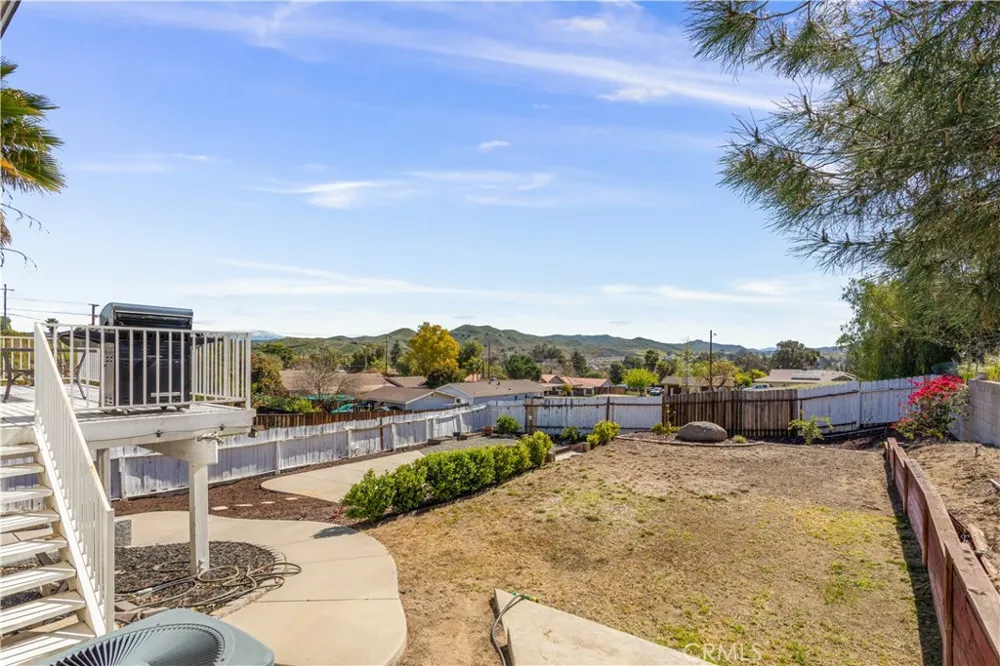 312 Lewis Lake Elsinore, CA 92530