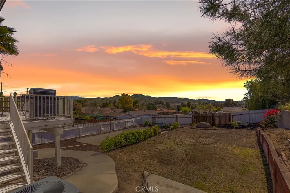 312 Lewis Lake Elsinore, CA 92530