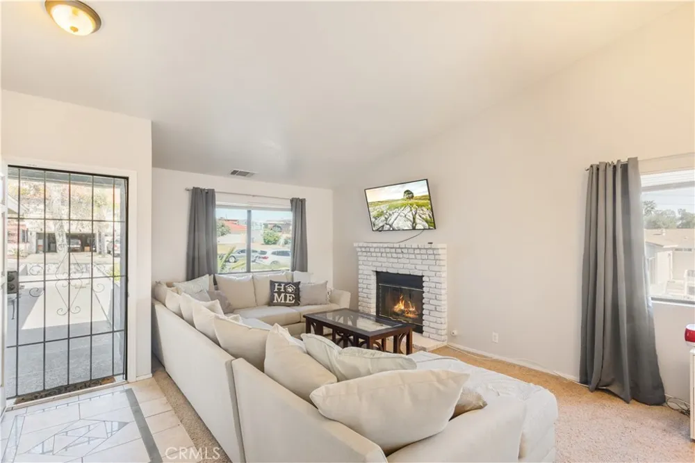 312 Lewis Lake Elsinore, CA 92530