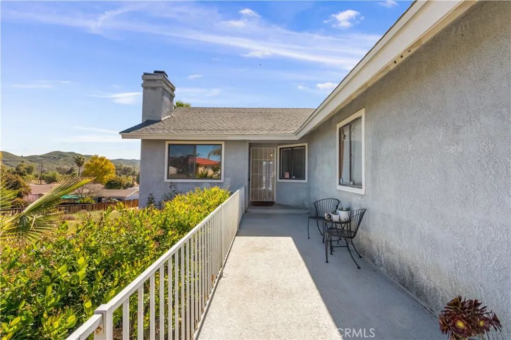 312 Lewis Lake Elsinore, CA 92530