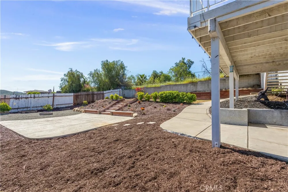 312 Lewis Lake Elsinore, CA 92530
