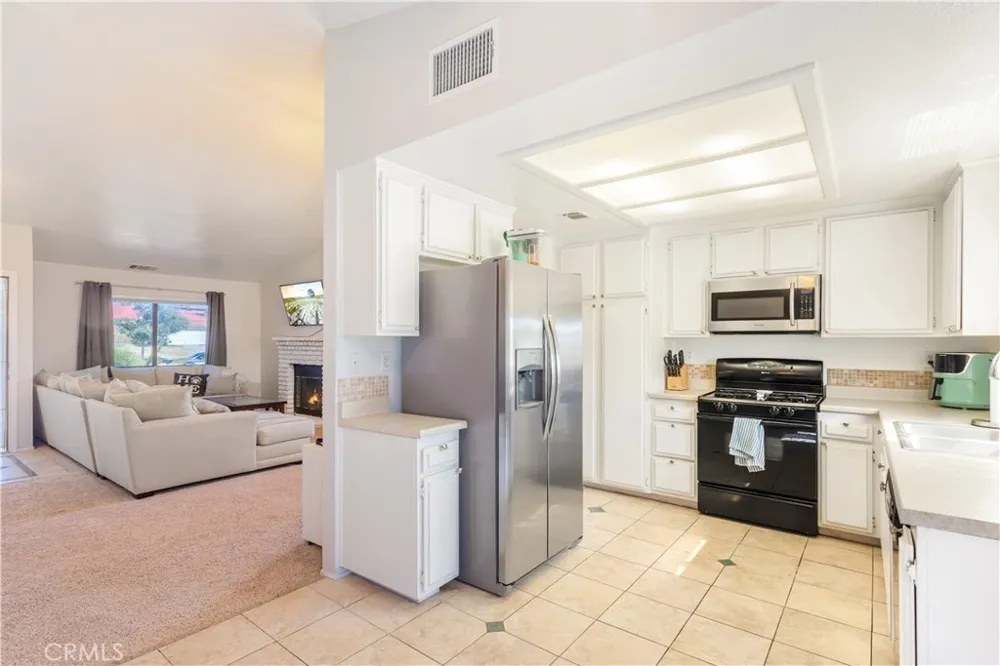 312 Lewis Lake Elsinore, CA 92530