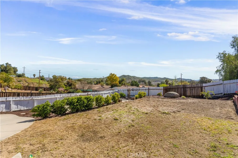 312 Lewis Lake Elsinore, CA 92530