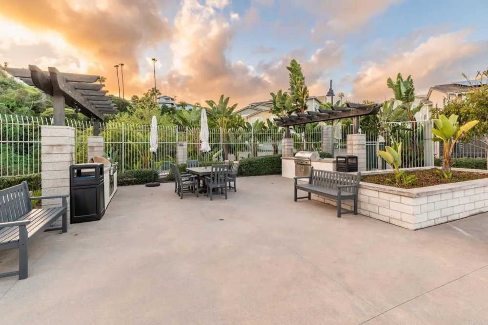 1115 Sea Glass Way Oceanside, CA 92054