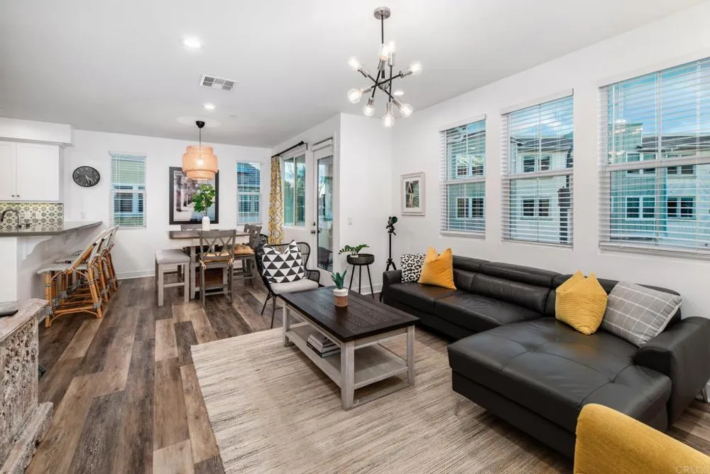 1115 Sea Glass Way Oceanside, CA 92054