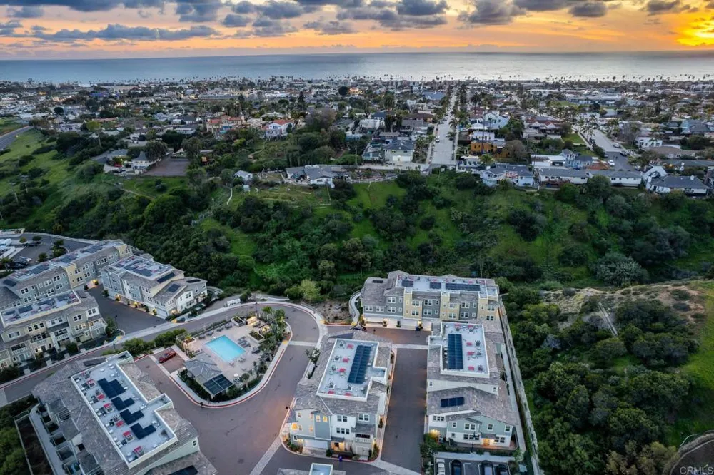 1115 Sea Glass Way Oceanside, CA 92054