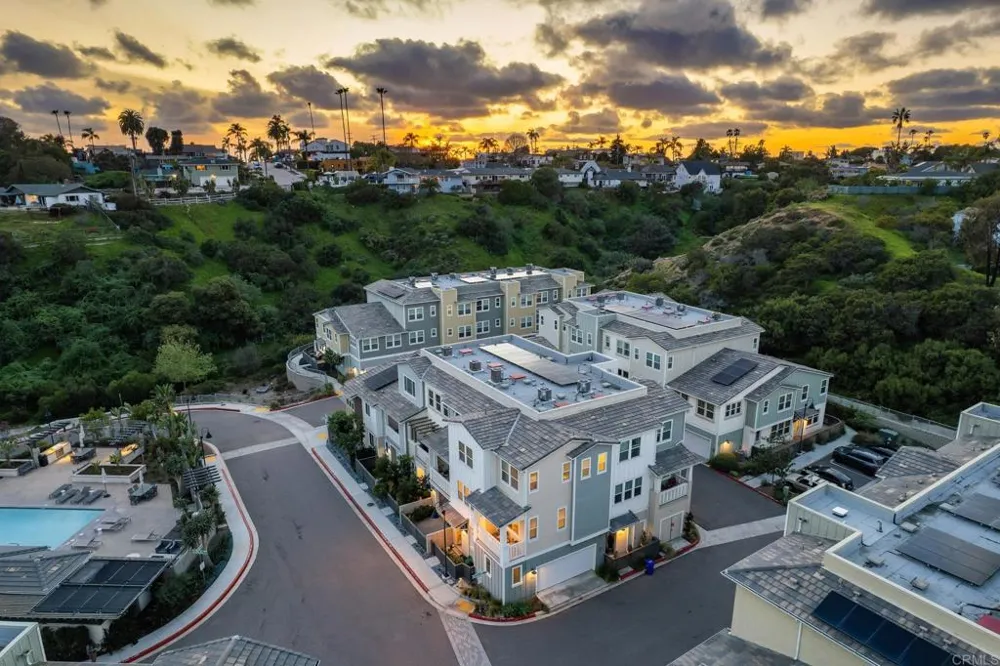 1115 Sea Glass Way Oceanside, CA 92054