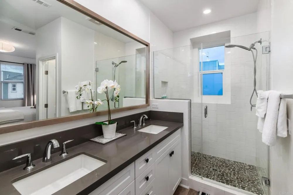1115 Sea Glass Way Oceanside, CA 92054