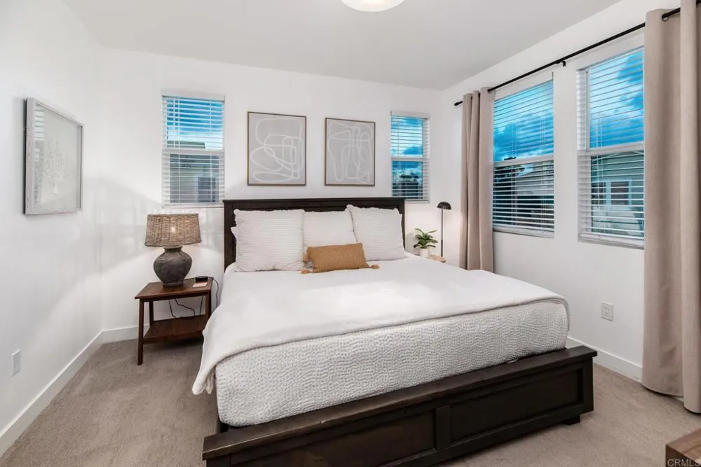 1115 Sea Glass Way Oceanside, CA 92054