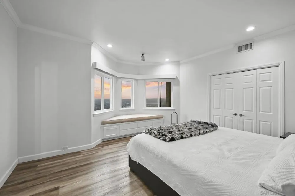 6206 Caminito Plata San Diego, CA 92120