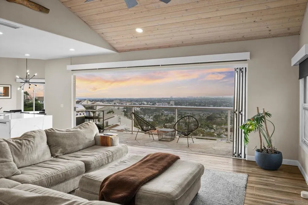 6206 Caminito Plata San Diego, CA 92120