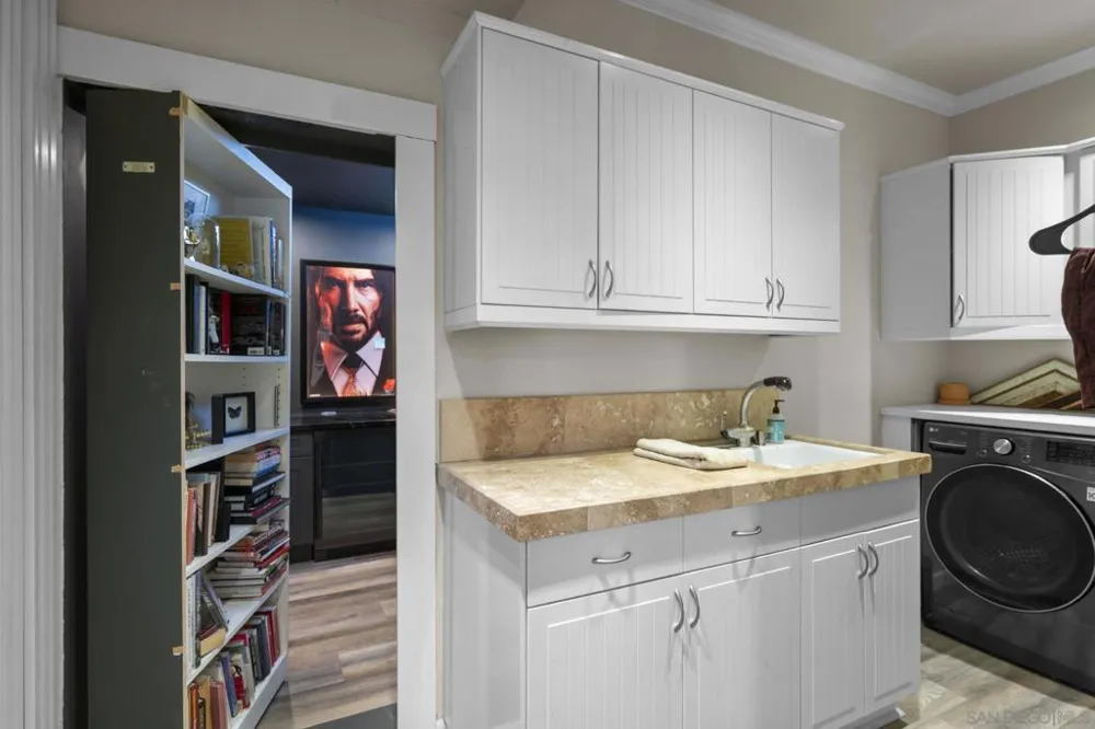 6206 Caminito Plata San Diego, CA 92120