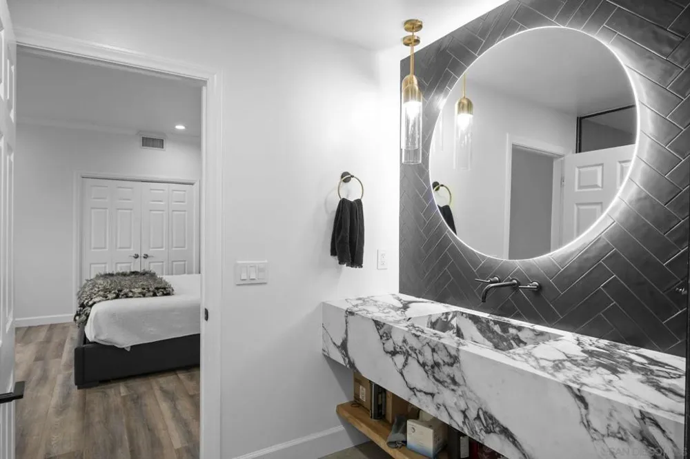 6206 Caminito Plata San Diego, CA 92120