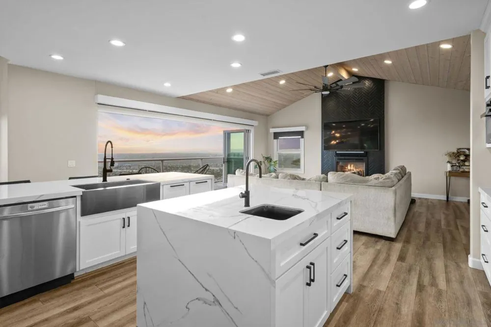 6206 Caminito Plata San Diego, CA 92120