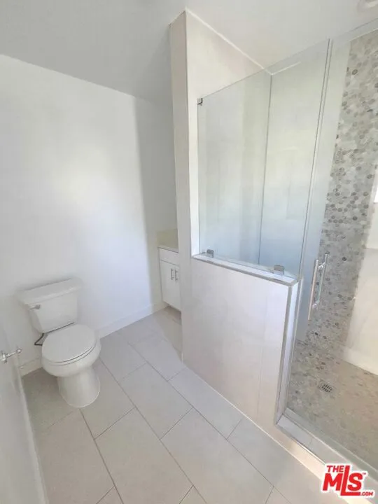 5341 Vantage Avenue #3 Valley Village, CA 91607