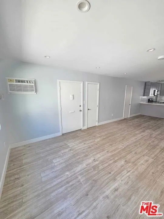 5341 Vantage Avenue #3 Valley Village, CA 91607