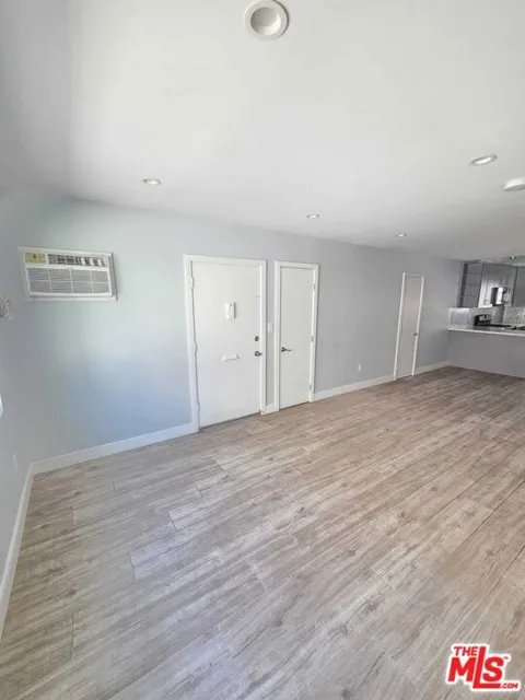 5341 Vantage Avenue #3