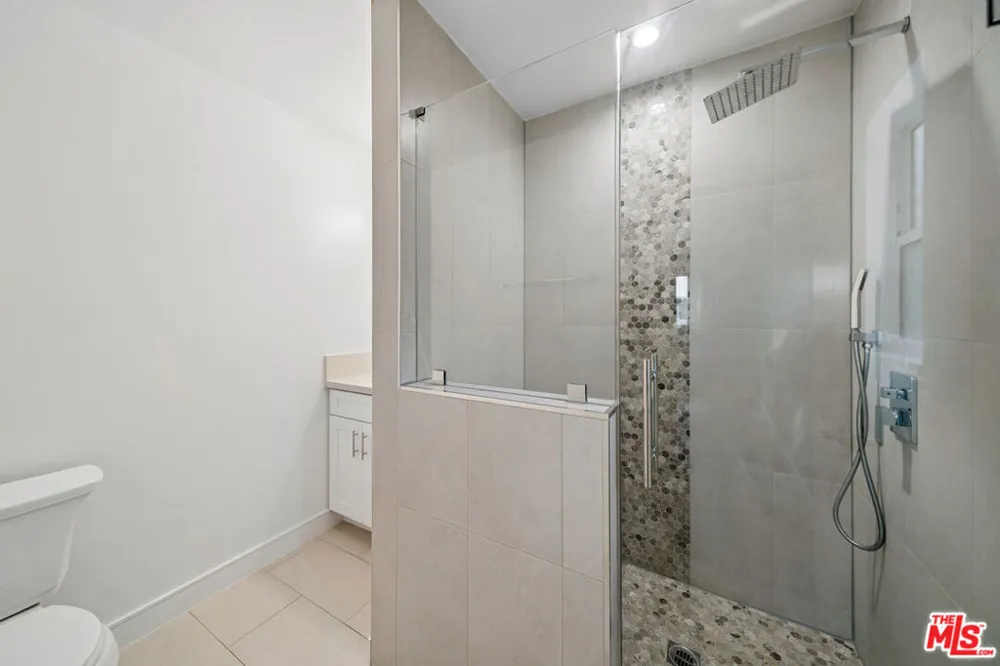 5341 Vantage Avenue #3 Valley Village, CA 91607