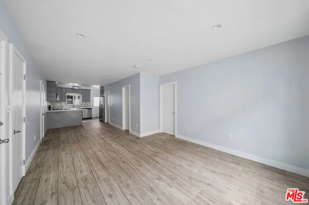 5341 Vantage Avenue #3 Valley Village, CA 91607