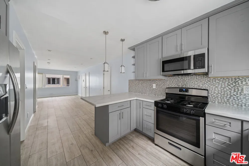 5341 Vantage Avenue #3 Valley Village, CA 91607