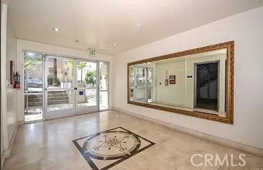 980 S Oxford #303 Los Angeles, CA 90006