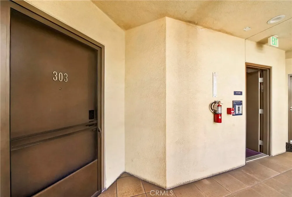 980 S Oxford #303 Los Angeles, CA 90006