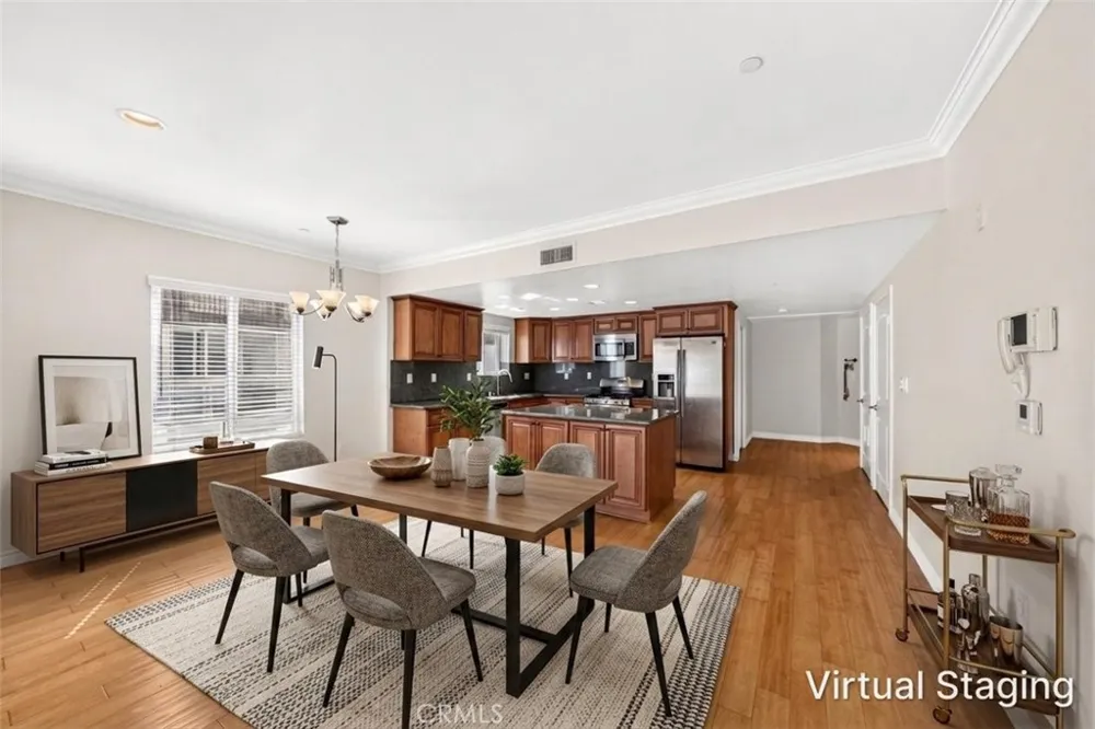 980 S Oxford #303 Los Angeles, CA 90006