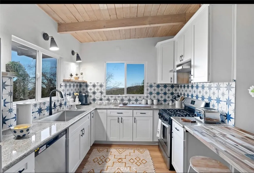 54330 Tahquitz View Idyllwild, CA 92549