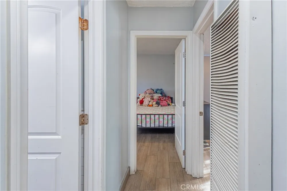 4815 E 6th St East Los Angeles, CA 90022