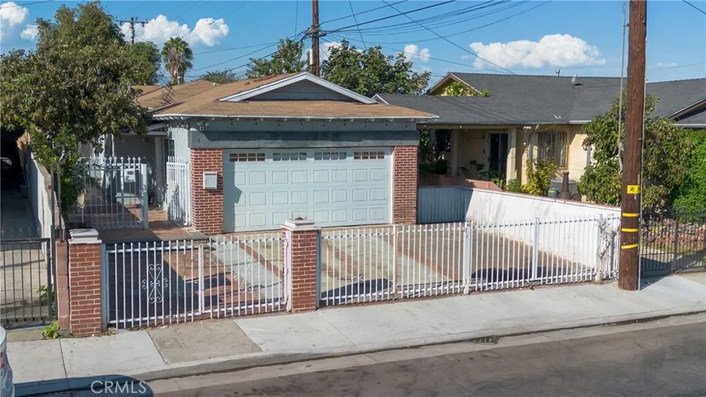 4815 E 6th St East Los Angeles, CA 90022