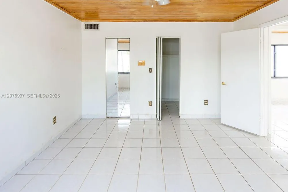 11312 SW 67th Ter Miami, FL 33173