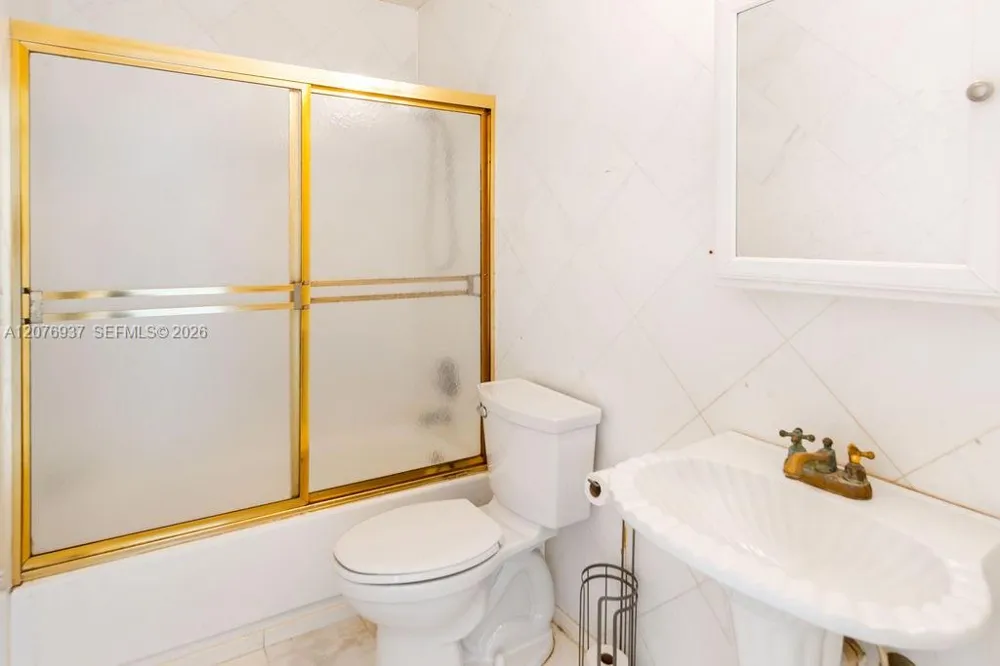 11312 SW 67th Ter Miami, FL 33173