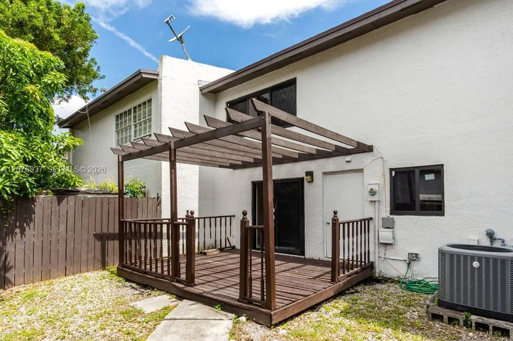 11312 SW 67th Ter Miami, FL 33173