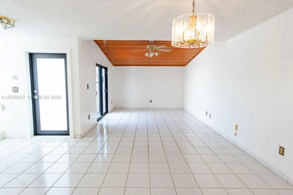 11312 SW 67th Ter Miami, FL 33173