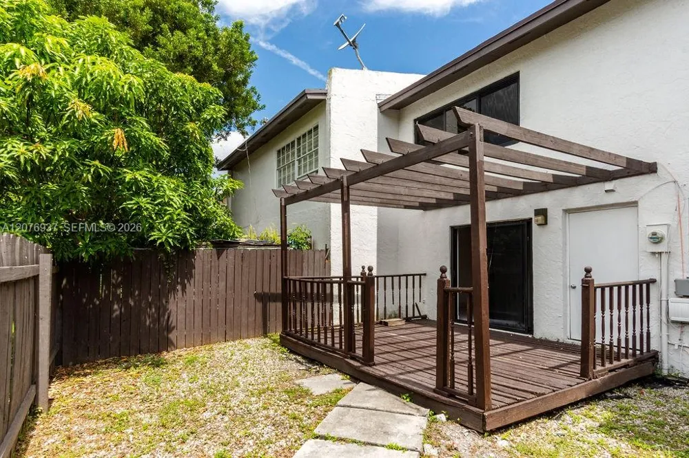 11312 SW 67th Ter Miami, FL 33173