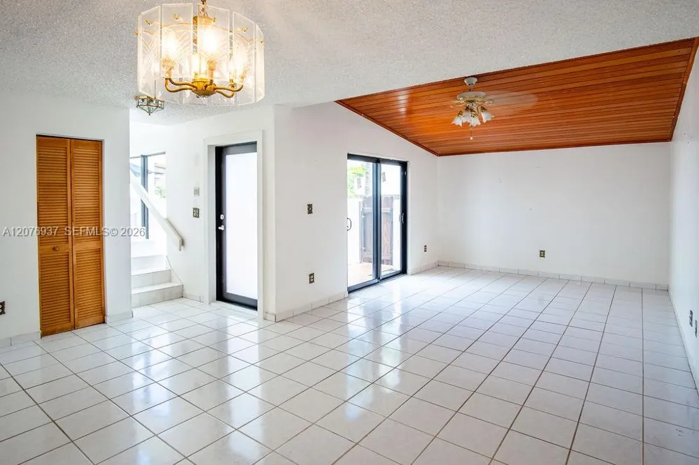 11312 SW 67th Ter Miami, FL 33173