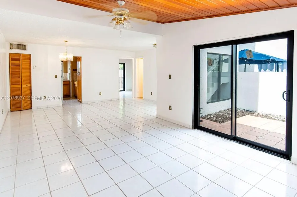 11312 SW 67th Ter Miami, FL 33173